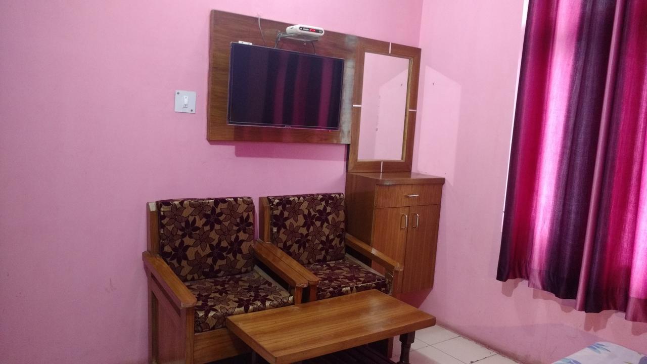 Hotel Brahma Kamal Joshimath Exterior photo