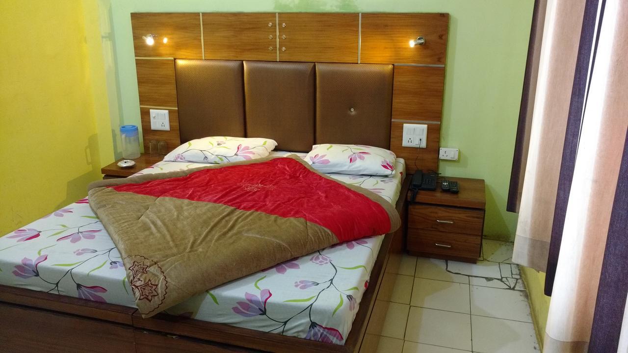 Hotel Brahma Kamal Joshimath Exterior photo